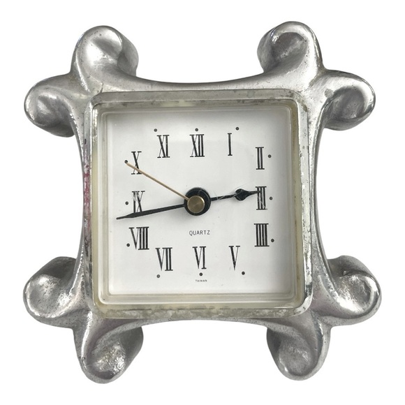 ASHLEIGH MANOR Pewter (or metal) Square Desk Clock - Silver - 4"x4" - Works! - Picture 1 of 8